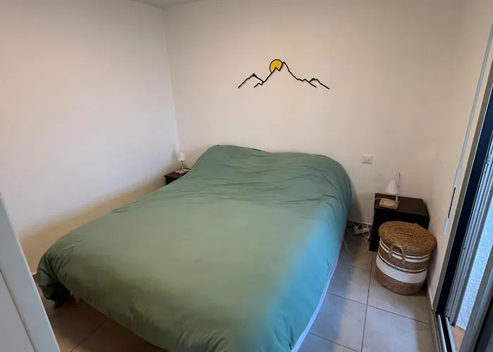 Panoramic View, Quiet, Modern, Wi-fi, Parking 아파트