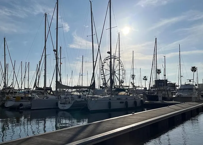 Panoramic View, Quiet, Modern, Wi-fi, Parking 아파트 카네트