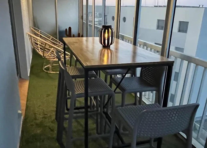 Panoramic View, Quiet, Modern, Wi-fi, Parking * 카네트