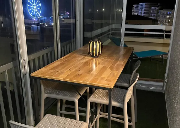 Panoramic View, Quiet, Modern, Wi-fi, Parking 아파트 카네트